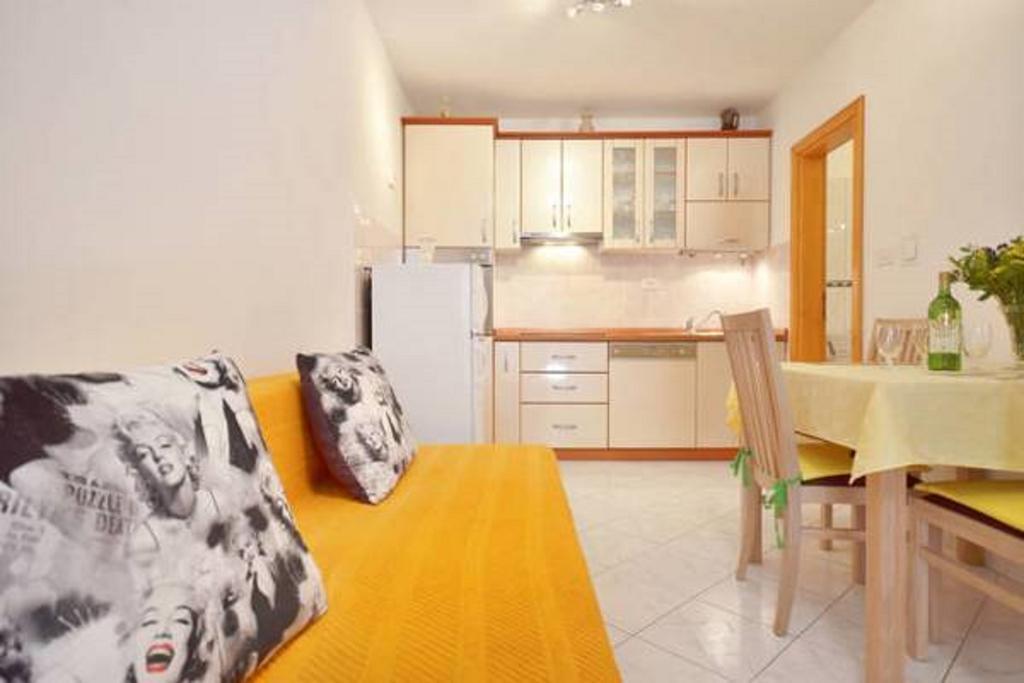 Apartments Nada Split Habitación foto